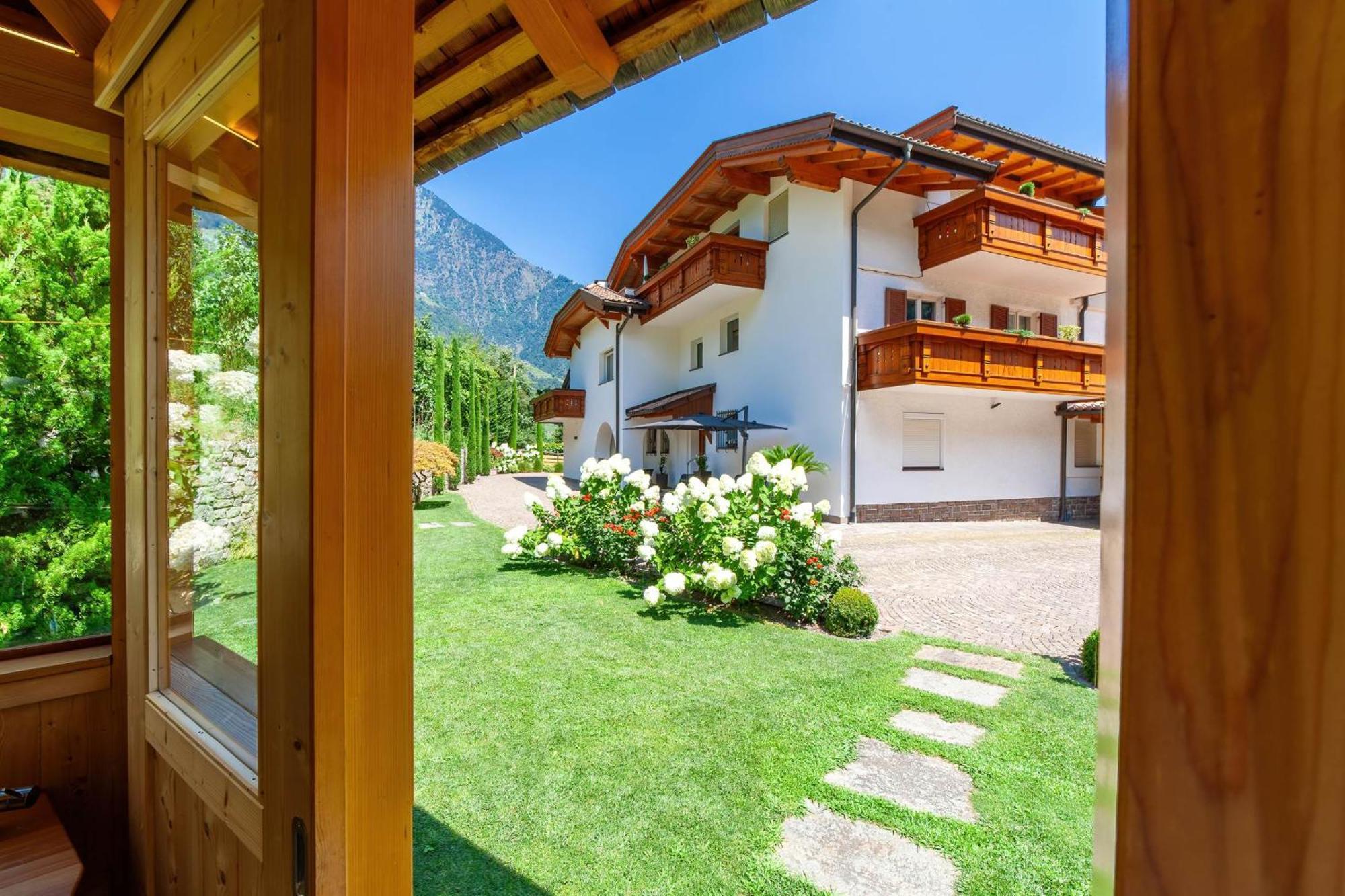 Appartementhaus Tratter Lagundo Exteriér fotografie