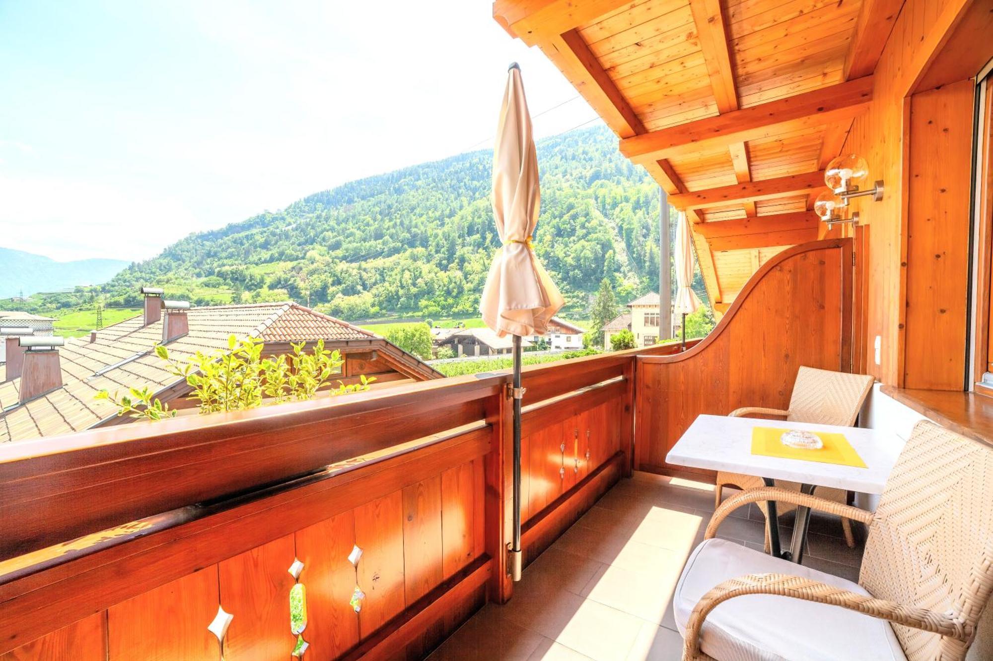 Appartementhaus Tratter Lagundo Exteriér fotografie